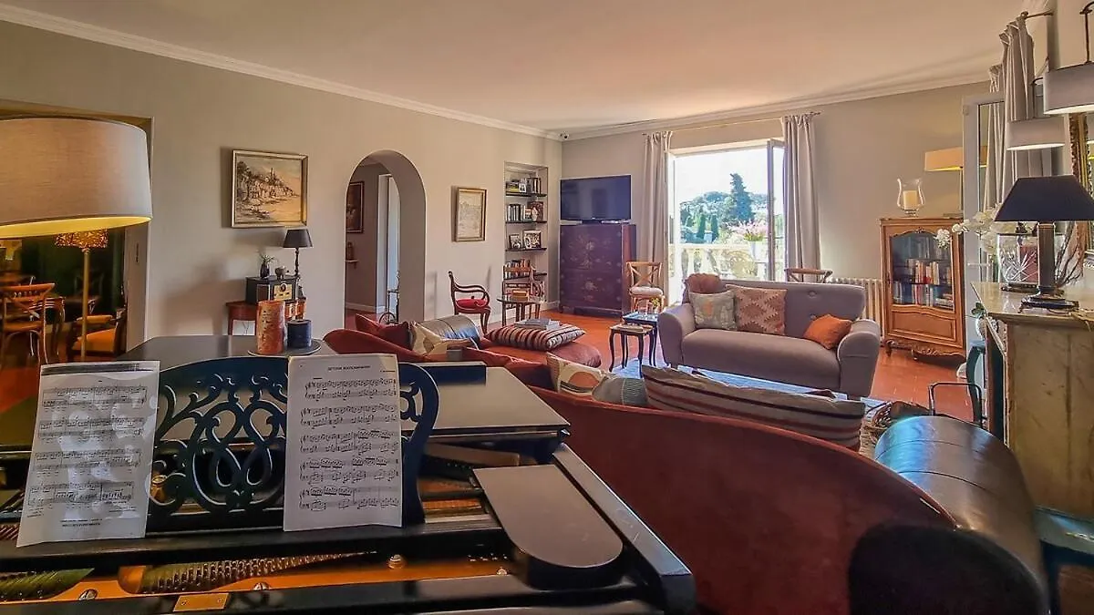 Prázdninový dům Villa 4 Bedroom With Pool, 5 Minutes Cannes Le Cannet