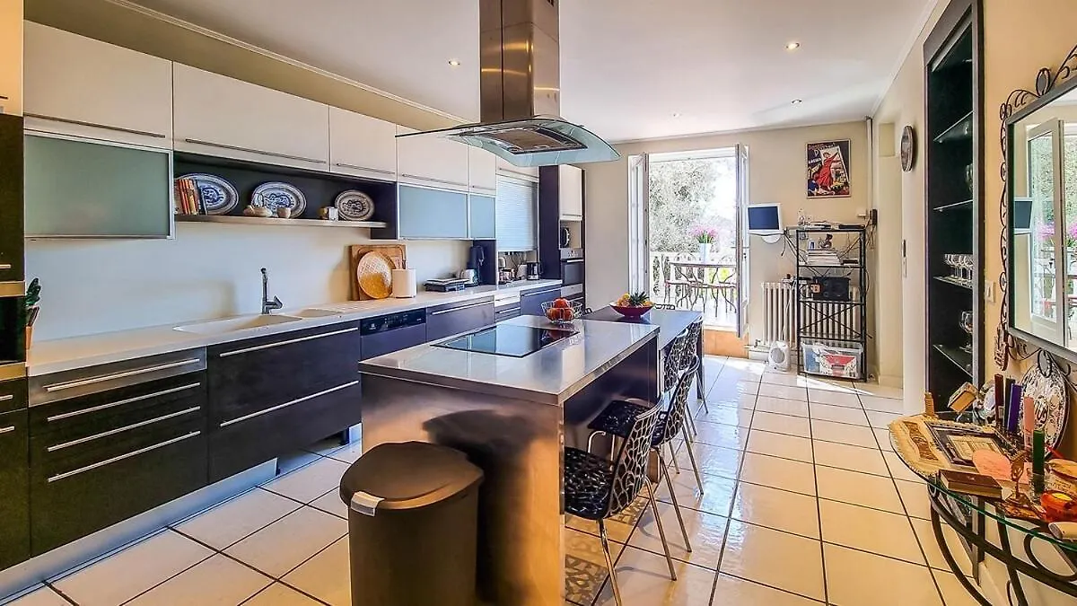Prázdninový dům Villa 4 Bedroom With Pool, 5 Minutes Cannes Le Cannet